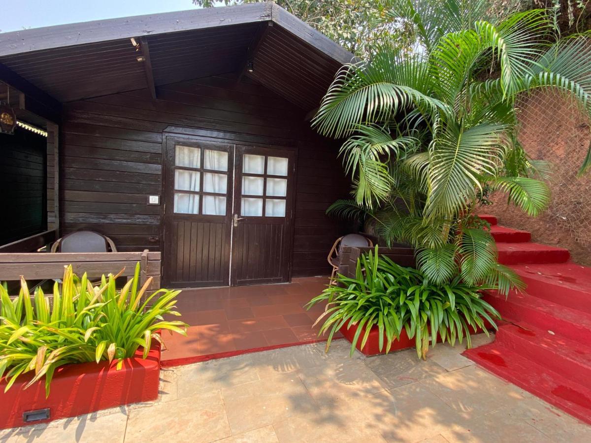 Hotel Red Thread Vagator Exterior foto
